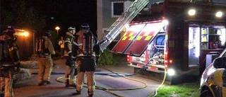 Fyra misstänks för brand i Ekholmen