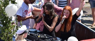 Icona Pop på studentflak i Motala