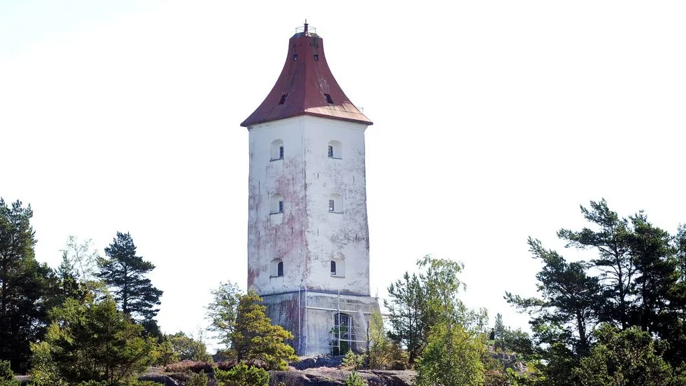 Västerviksprofil. Spårö båk används i många sammanhang som en symbol för Västervik. Byggnaden är i behov av underhåll.