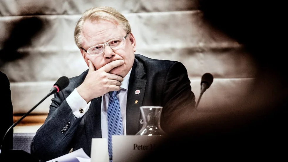 Mycket att göra. Försvarsminister Peter Hultqvist (S) har en stor uppgift i att förstärka totalförsvaret.