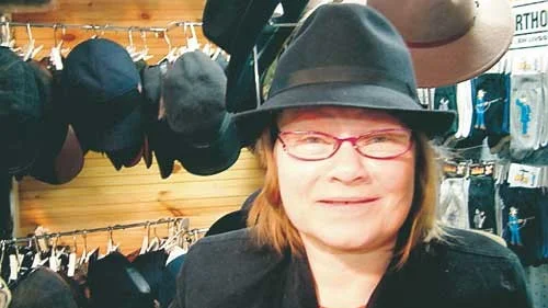 Söker du en speciell hatt så har nog Ann-Marie Kahnlund den i sin affär.