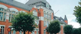Skolorna agerar lokalt