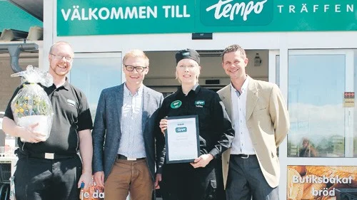 Roger Jonsson, Niklas Nettrup, Jenni Jonsson och Christer Söderlund är alla glada över att man "äntligen" fått återinviga Tempo i Vimmerby.