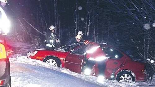 Olycksbilen vid singelolyckan söder om Storebro.