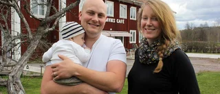 Almviks café drivs av nya ägare
