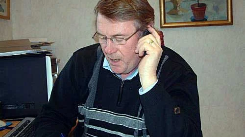 För rektor Lars Gunnar Fransson har det mindre betydelse om gymnasiet ett betydelsefullt elevråd, eller en lokal styrelse. "Bara det fungerar" säger Fransson.