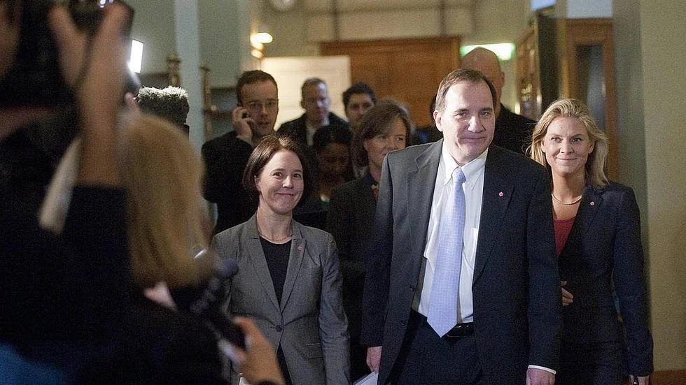 Mea Culpa. Tog Emma Lennartsson (t v) ett regisserat och välbetalt fall för Löfven?