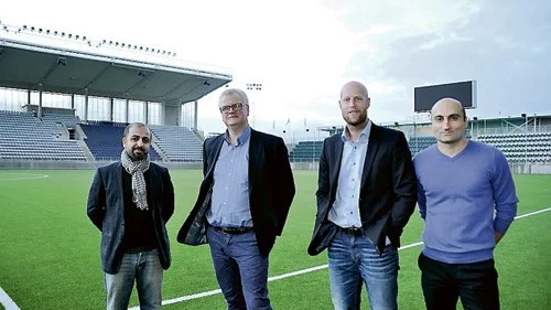 Khalid Neshati, verkshamhetsansvarig,Paul Lindvall, kommnalråd, Andreas Thomsson, ny tränare och Michel Aldemir, sportchef i Linköping City ser fram mot ett nytt fotbollsår.
