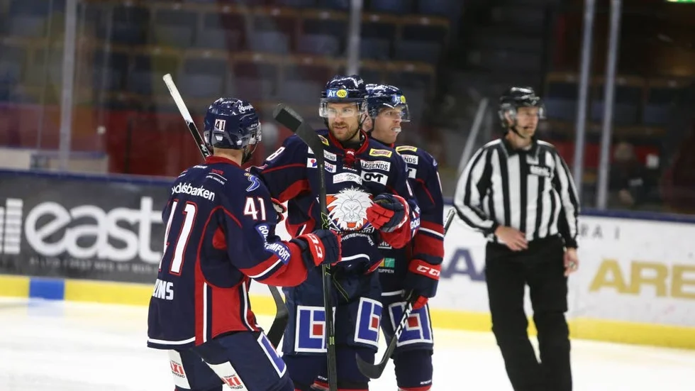 Målskytt. Derek Roy nätade i sin första match i Saab Arena - men trots det föll LHC.