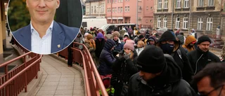 Kommunen rustar för att ta emot flyktingar – tar lärdom av krisen 2015: "Vi ska vara snabbare" ✓Bostad ✓Skola ✓Jobb