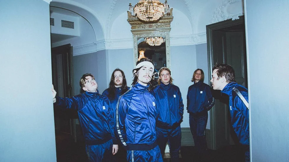 Vita Bergen. Indierockgruppenfrån Göteborg hade lika gärna kunnat vara ett av världens största band, tycker vår recensent.