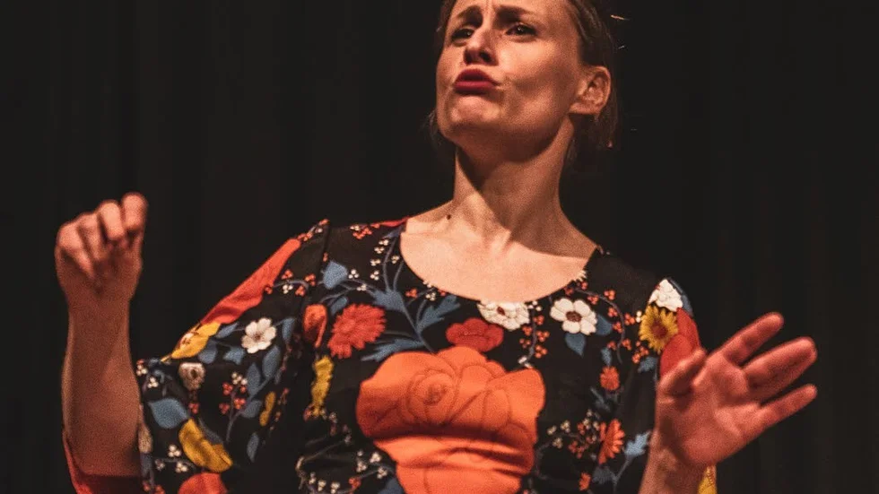 Therese Klenfeldt i Vadstena Nya Teaters föreställning ”När framtiden var vår”.