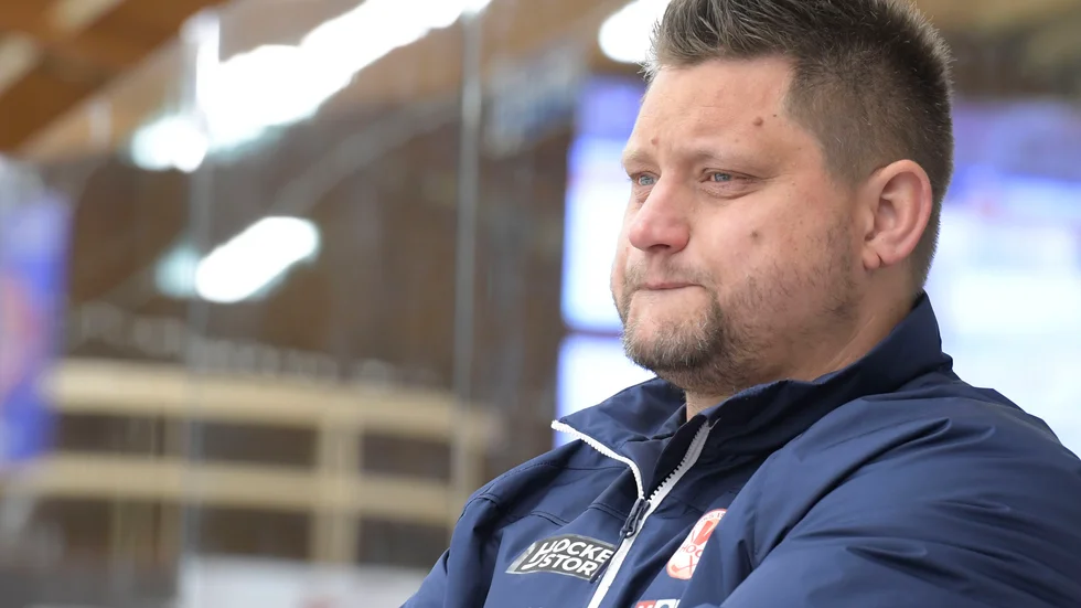 Mattias Karlin anser att det är viktigt att spelarna behåller fokus om laget ska ha chans att nå en plats bland de åtta bästa lagen.