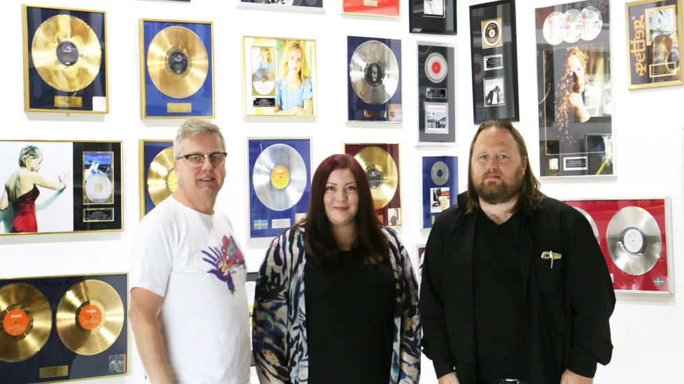 Putte Svensson, Sandra Näslund och Emil Elofsson ser fram mot 26 oktober när Rock City fulls av massor av musik.