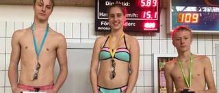 Två Uppsalabor tävlar i vattenrutschbana-SM