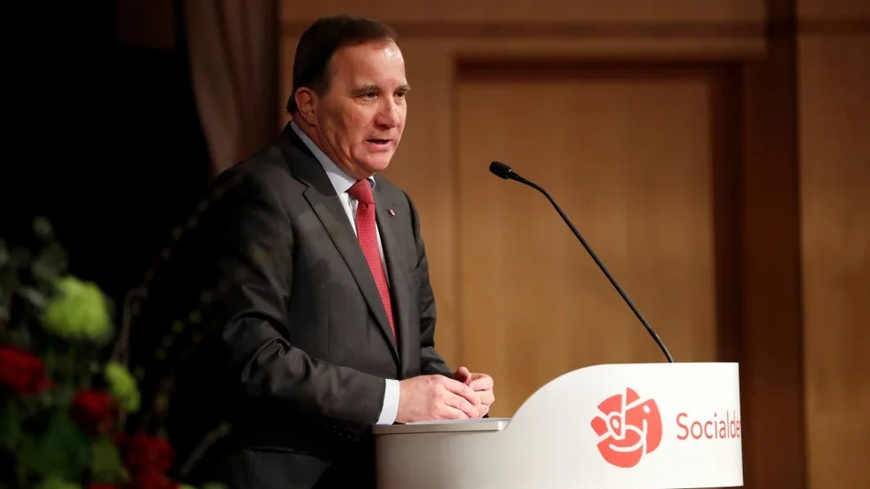Det är ett parti som successivt blir allt svagare som samlas till kongress i Örebro i helgen.