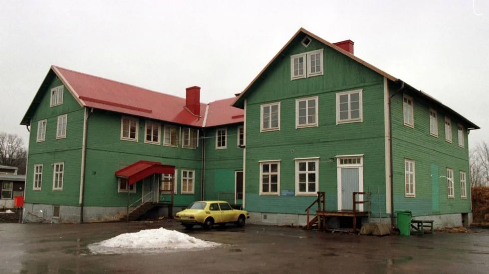 Så här såg huset på Strandvägen ut innan det brann ner 2004,