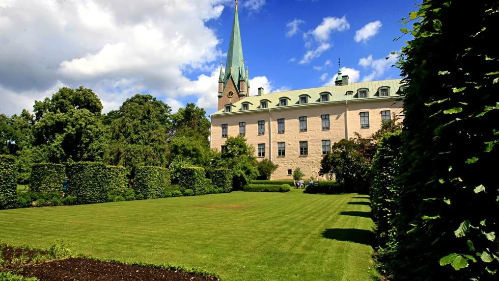 Statens fastighetsverk svara på tidigare inlägg om slottsträdgården i Linköping.