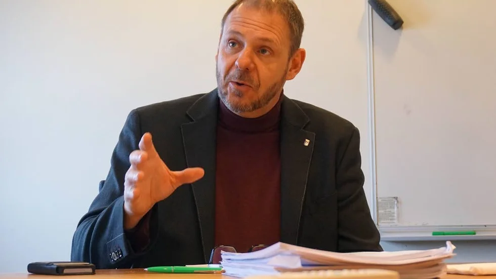 Nobbar. Kommunalrådet Tomas Kronståhl (S) meddelar att VIK och Västervik Speedway kommer få marknadsföringsbidrag, men inte så mycket klubbarna har äskat.