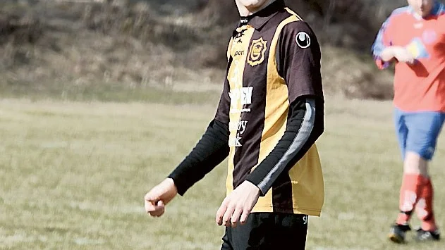 Simon Larsson gjorde succé under sin debutsäsong i Gullringens GoIF. Nu är han redo för en ny framgångsrik säsong. Foto: Ossian Matthiasson