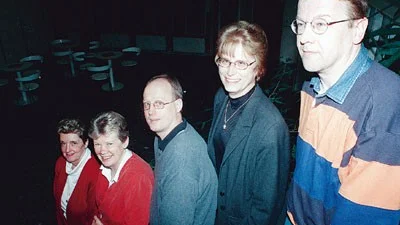 Studiecirkeln 100 år, det ska firas tycker Annika Carlson, Medborgarskolan, Vivianne Nyström, NBV, Kenth Carlsson, SISU, Britt-Marie Ericsson,  SV, och Peter Haberland, ABF.
