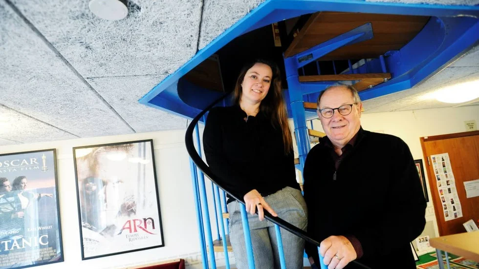 Gamleby filmfestivals projektledare Hans Ålund är nöjd med årets festival, men han skulle gärna önska fler besökare från Gamelby och Västervik. På bilden syns han tillsammans med Jessica Hübinette.
