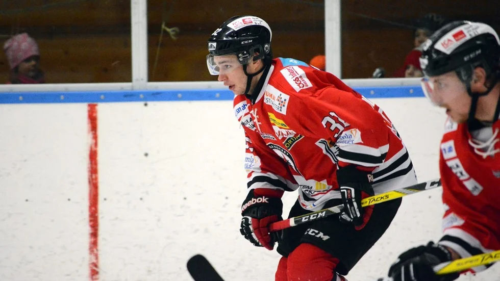I eftermiddag gästar Martin Modigs Vimmerbys ishall med sitt Kumla Hockey. Foto: Ossian Mathiasson