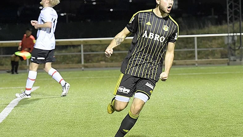 Simon Sandholm i Vimmerby IF gjorde sammanlagt sex mål under veckan som gick.