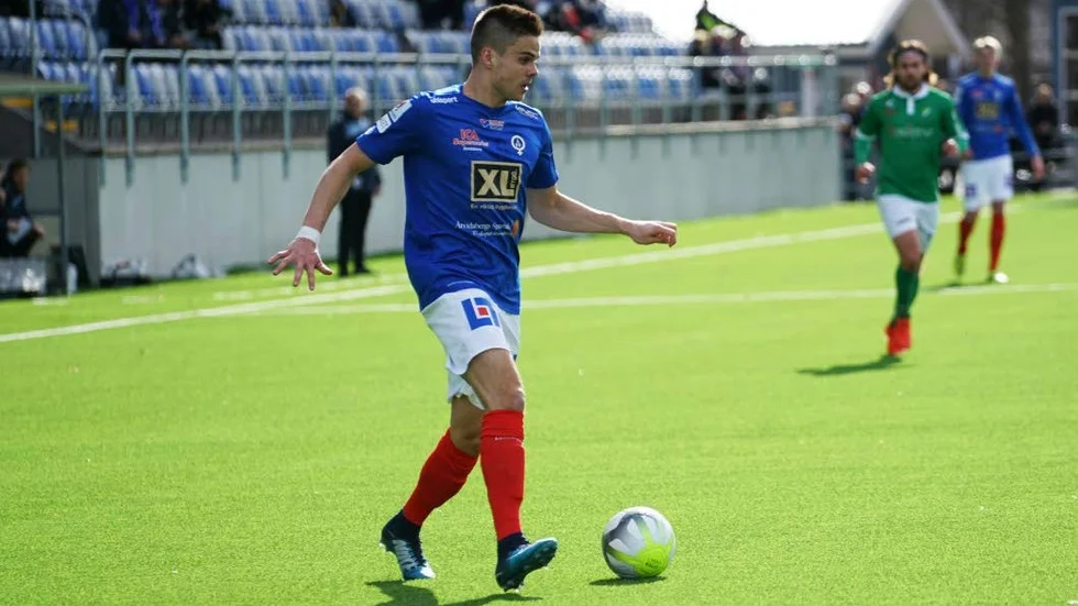 Ludvig Holmertz spelade med framgång på vänsterkanten mot Lund. Blir det en favorit i repris mot Lindome?