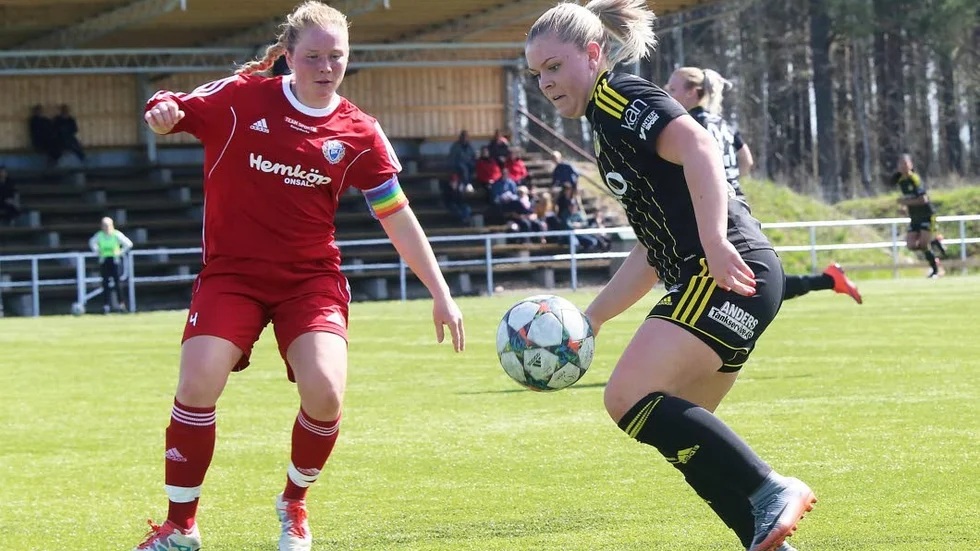Greta Koponen har en spännande höst framför sig. Hon är på väg till Linköpings FC – och är dessutom uttagen till ett landslagsläger.