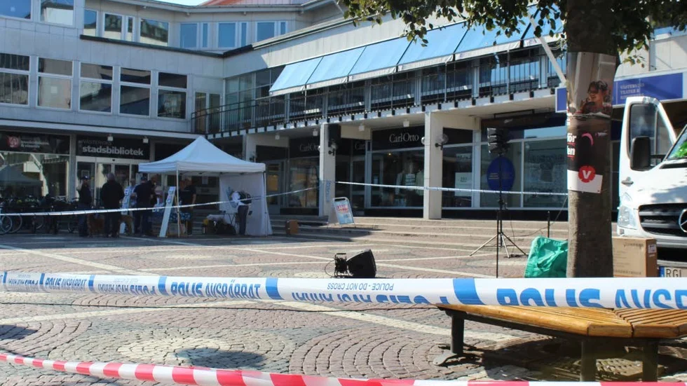 Vid klockan 12 idag håller Sverigedemokraterna torgmöte i Västervik. Polisen har därför spärrat av delar av torget.