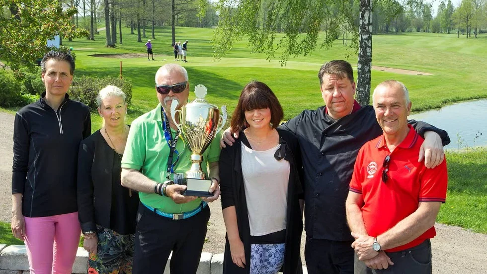 Festligheter. Vadsten GK:S Eva Palmer Axell, Jessica Alkeskog, KG Broman, Anna-Carin Lindquist och Mats Bergmar ska fira både 60 år och utmärkelsen som årets golfklubb.
