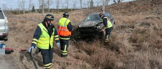 Bil körde av vägen vid Vånga
