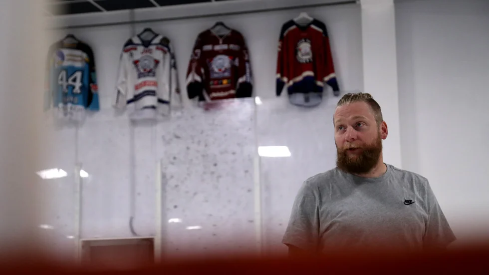 Jonas Junland går in som tränare för det östgötska TV-puckslaget. 
