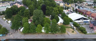 Nu startar publikfesten i Stadsparken – här är alla tider