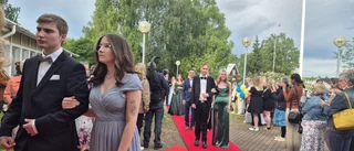 Studentbal, raggarbilar och vemod – se alla bilderna från kvällen