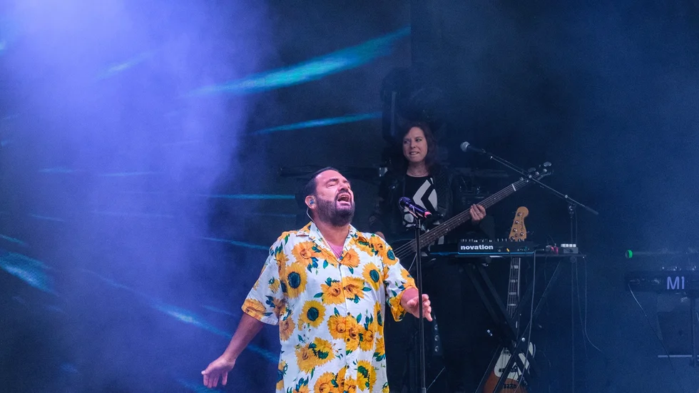 "Alphavilles sångare Marian Gold är närmare typ 2-diabetes och portvinstå än evig ungdom", skriver krönikören. Här framförde han deras klassiska låt "Forever Young" i Parksnäckan förra sommaren.