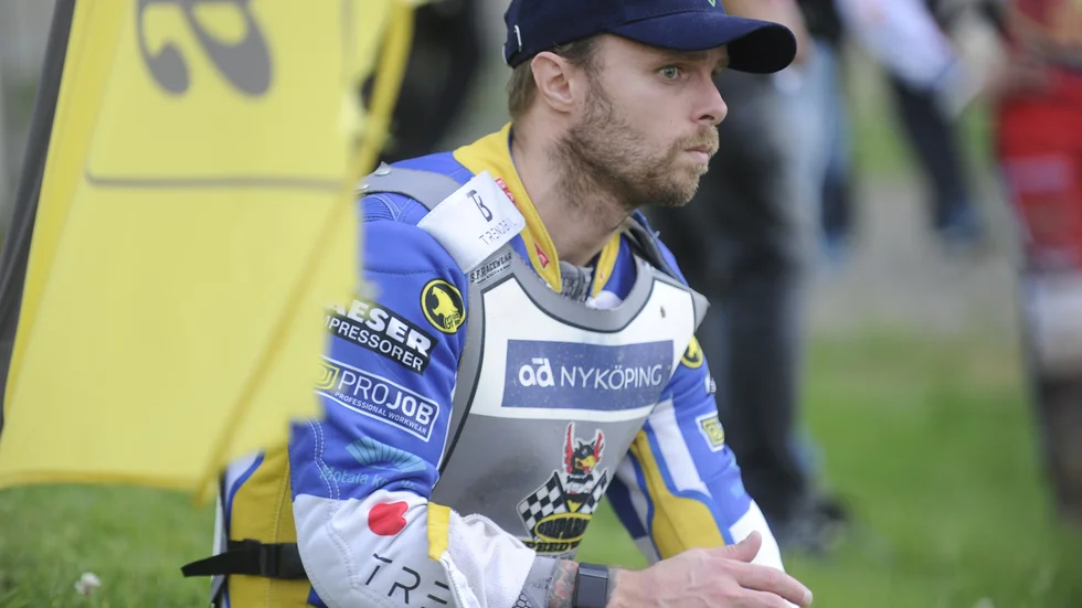 Tomas Jonasson har inte missat en match med Griparna den här säsongen. Torsdag kväll finns han vid starttejpen när laget ska försöka vända underläget från första allsvenska finalmatchen mot Solkatterna.