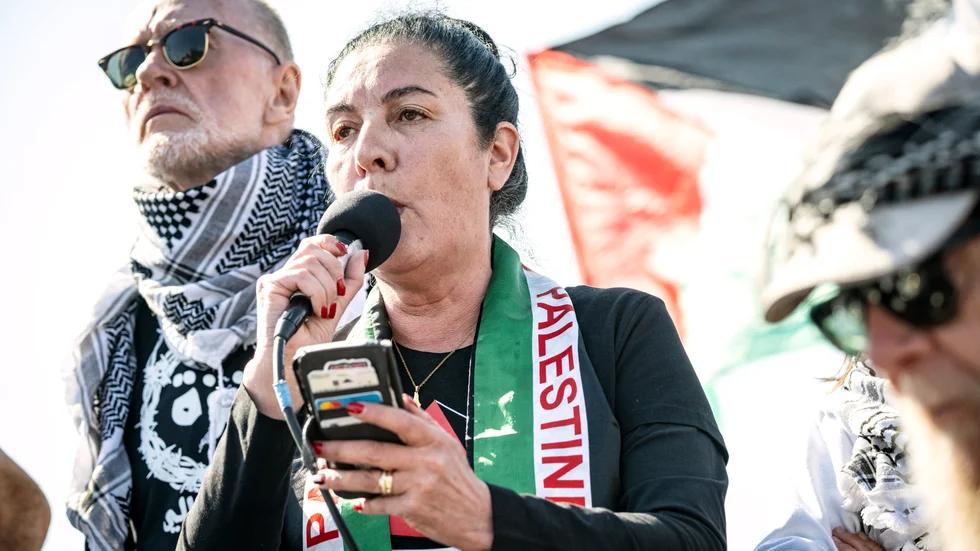 Talesperson. Den tidigare vänsterpartistiska riksdagsledamoten Jeannette Escanilla har varit med och bildat det nya partiet Solidaritet. 