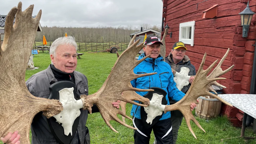 Legendariska isracingsförarna "Posa" Serenius, Erik Stenlund och John "Ryssen" Fredriksson fick årets hedershorn.