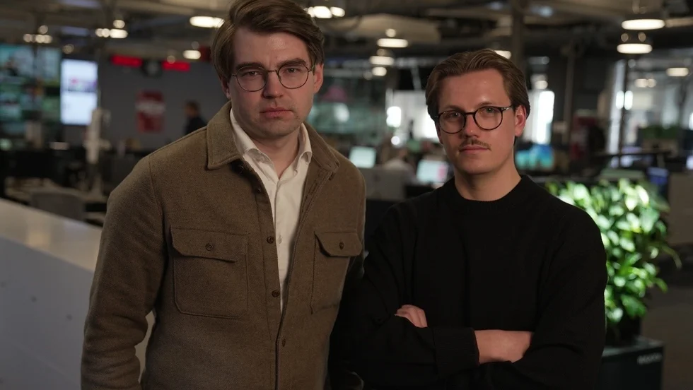 Större delen av granskningen består av att partiets anställda själva beskriver vad de gör med sina anonyma konton och varför, skriver Kalla faktas reportrar Emil Hellerud och Daniel Andersson.