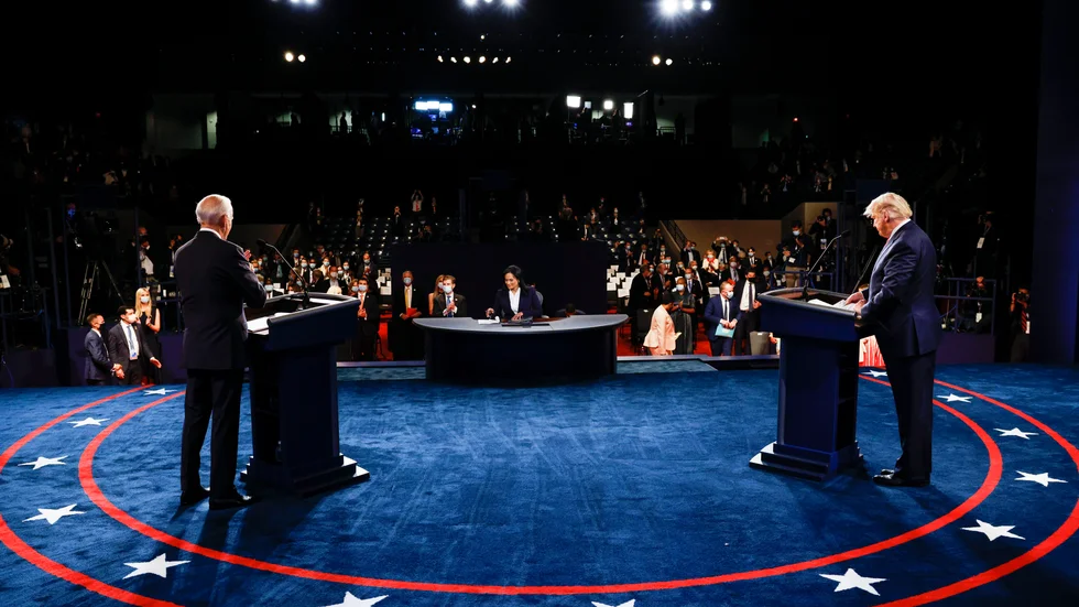 Dåvarande president Donald Trump och dåvarande utmanaren, demokraten Joe Biden, i en debatt i Belmont University, oktober 2020. Arkivbild.