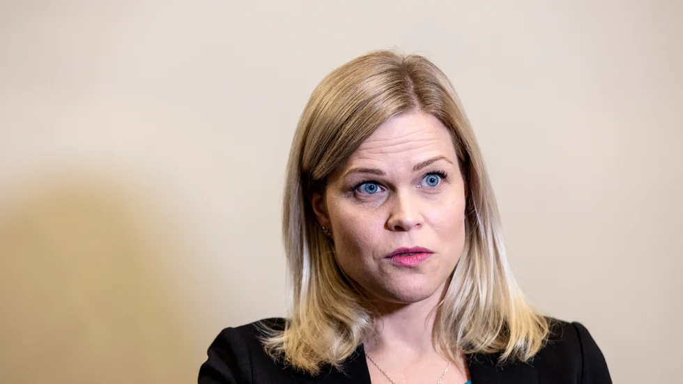 Jämställdhets- och arbetslivsminister Paulina Brandberg (L) kom ut som bananfobiker. Regeringens toppskick kom ut som jönsar.