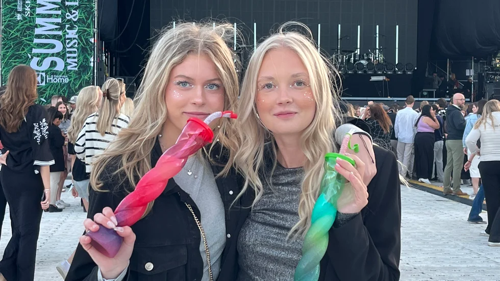 Norrans vimmelfotograf Miranda Tikkanen fångade festivalbesökare under lördagskvällen på Summertime 2024.