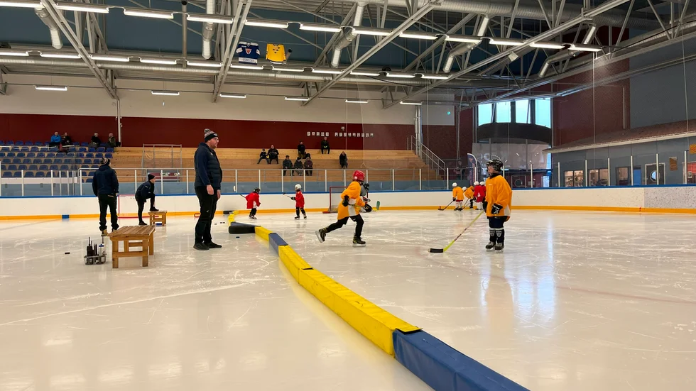 Katrineholm hockey avrundade säsongen 2024 med smålagsturnering. Samtidigt var sex talanger upptagna med att försöka nå drömmen om att spela TV-pucken.