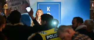 Demokrati är inte att sabotera politiska möten