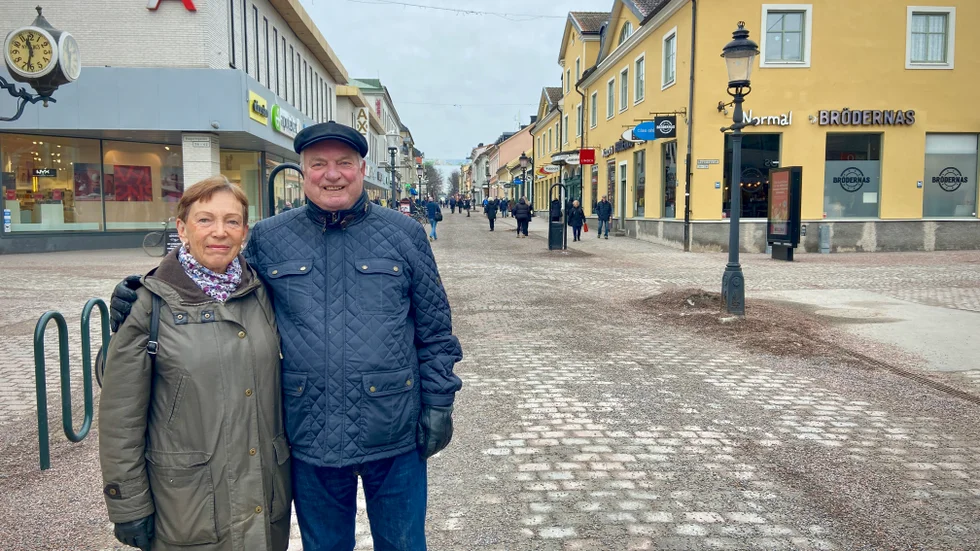 Leena Börell skulle vilja att det fanns en restaurang med vanlig husmanskost i centrala Nyköping i stil med hur Ambrosia var. Maken Göran saknar en herrekipering, men åker ibland till Oxelösund för det ändamålet.