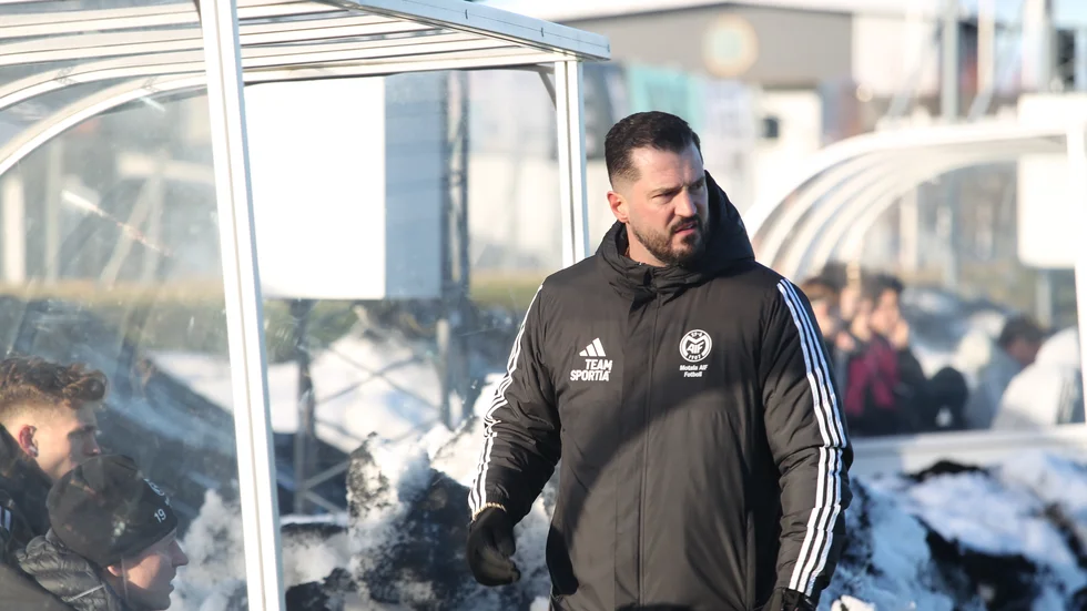 Agim Hasani under matchen mot Smedby. Efter slutsignal var han förstås besviken över att laget tappat ledning till förlust.