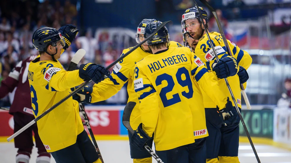 ”Våra chanser är vad vi gör dem till”, säger Marcus Pettersson när Tre Kronor går in i VM-slutspelet.