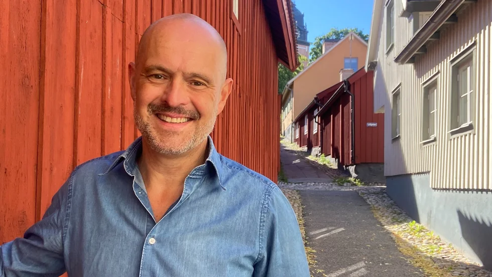 Mattias Berghagen berättar att han är väldigt stolt över att få leda programmet i SVT. 